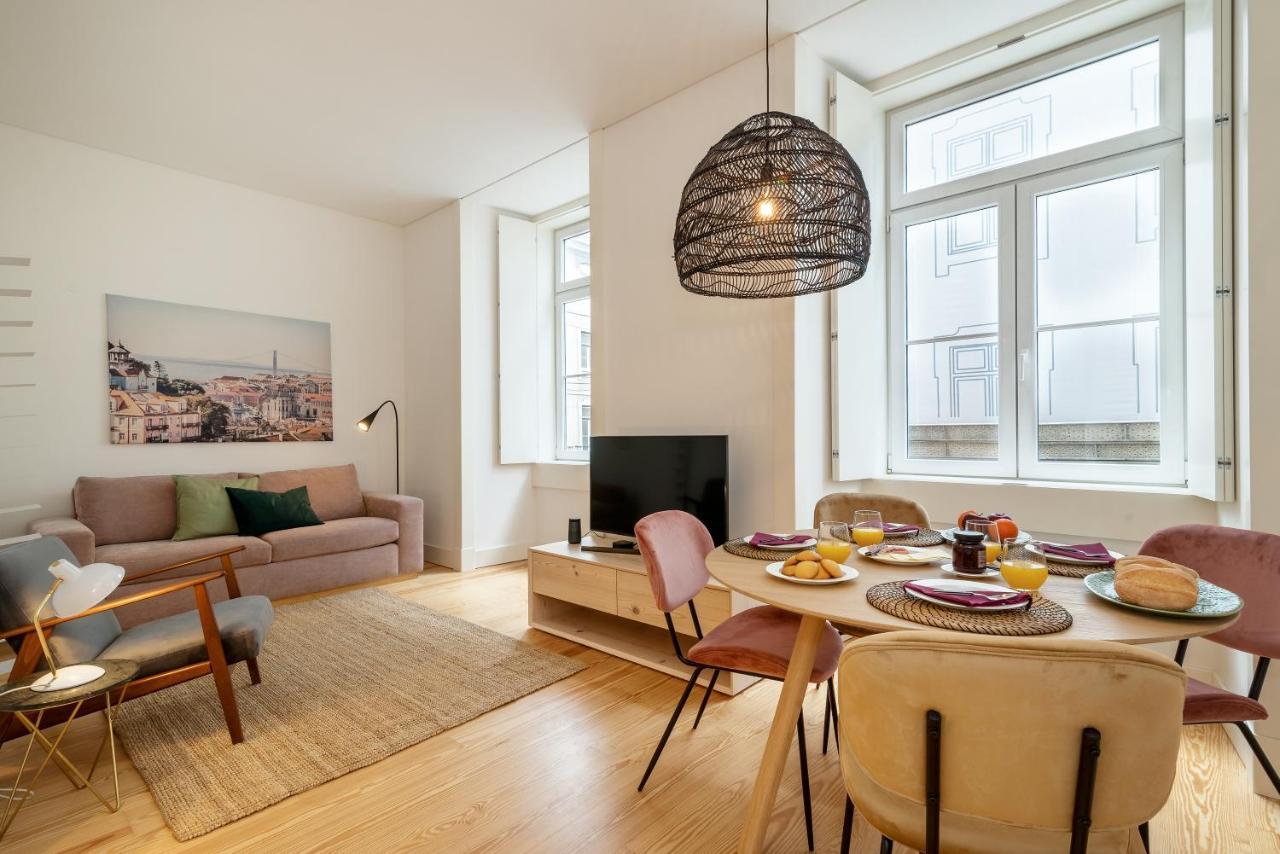 Modern 1Bdr In Downtown Lisbon By Lovelystay Esterno foto