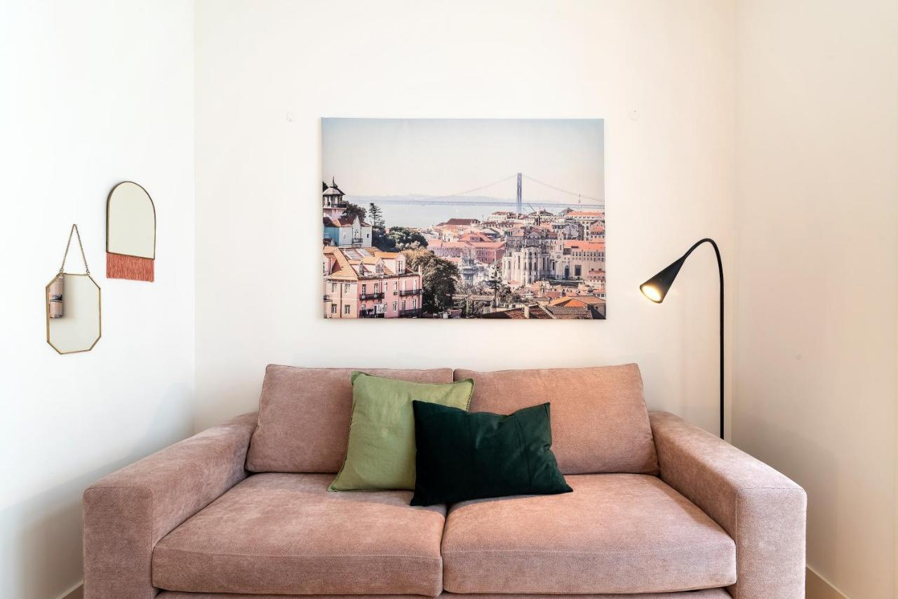 Modern 1Bdr In Downtown Lisbon By Lovelystay Esterno foto